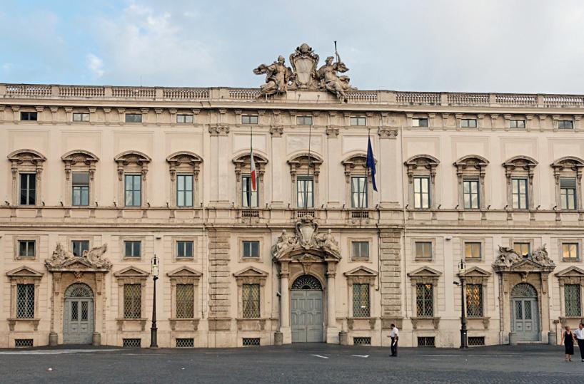 Pensioni d'oro, legittimo contributo di solidarietà 