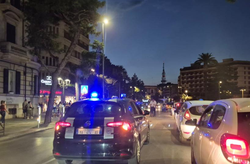 Foggia, pedone investito in via IV Novembre: trasportato in codice rosso in ospedale