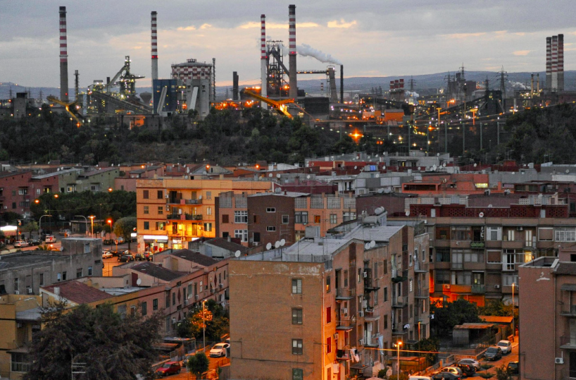 Ex Ilva, bocce ferme fino al 12 ma il fuoco cova sotto la cenere
