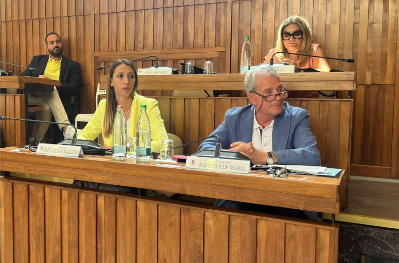 Brindisi, al consiglio sulla Bms  l’opposizione insiste: caso di incompatibilità finisce sul tavolo del prefetto