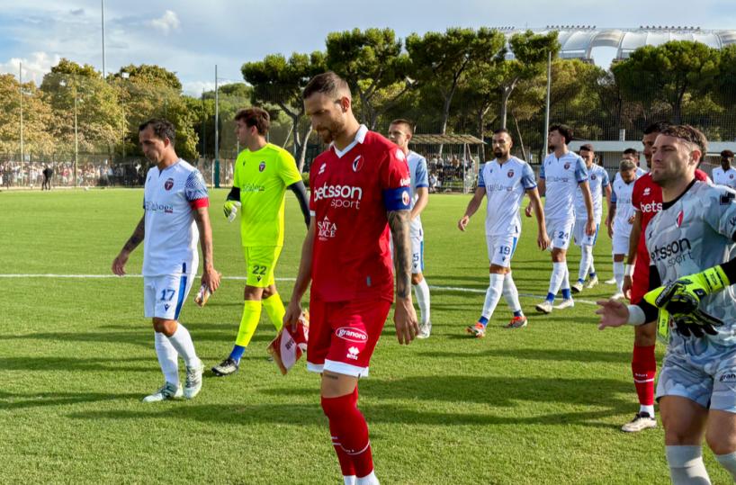 Calcio, Bari sconfitto 2-3 in amichevole con Casarano