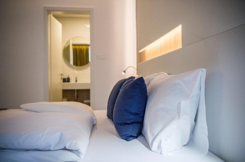«Quale caro turismo? In Puglia prezzi a notte sotto la media nazionale»: i dati di Federalberghi sugli hotel