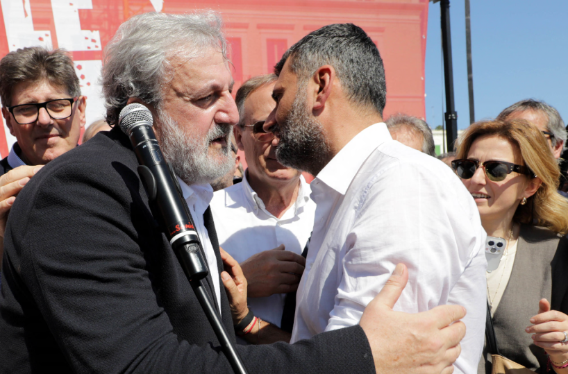 L'editoriale di Michele Buquicchio: &laquo;Emiliano e Decaro cos&igrave; vicini... e anche cos&igrave; lontani&raquo;