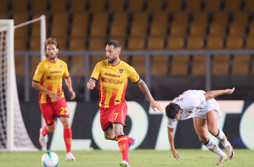 Lecce, luci e ombre: sorrisi di Coppa