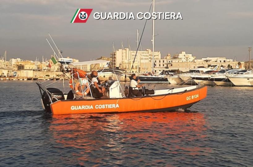 Ferragosto sicuro sulle coste salentine: Guardia Costiera restituisce spiagge ai cittadini e multa trasgressori