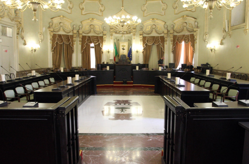 Lecce, oggi in commissione Bilancio la vicenda del piano di rientro dal dissesto