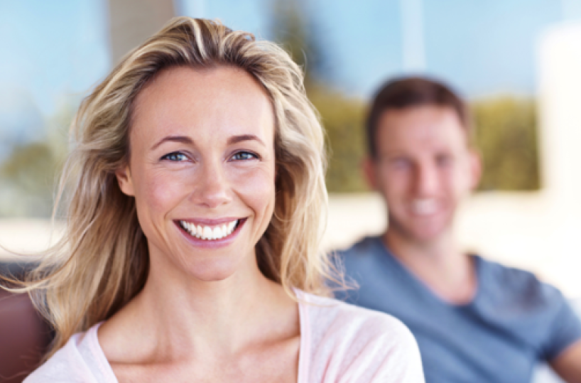 Facebook il gruppo «Mia Moglie» per spiare e apprezzare parti intime di mogli 