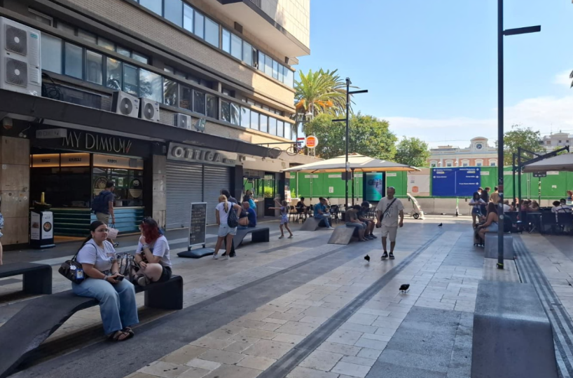 Bari, in Piazza Moro si va a rilento: i lavori slittano di un mese