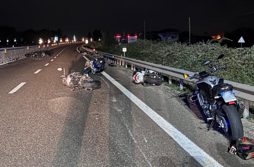 Schianto mortale sulla Lecce-Gallipoli: più moto coinvolte, morto centauro 36enne