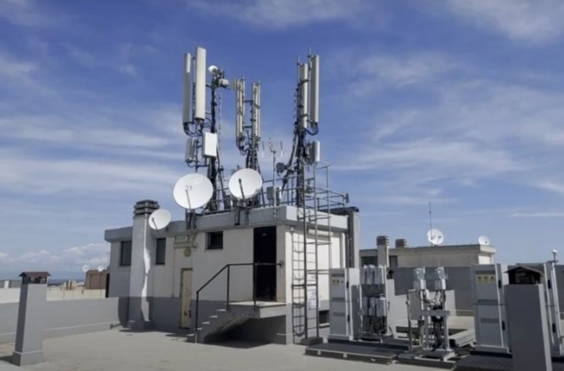 Barletta, petizione dei residenti contro l’antenna della discordia