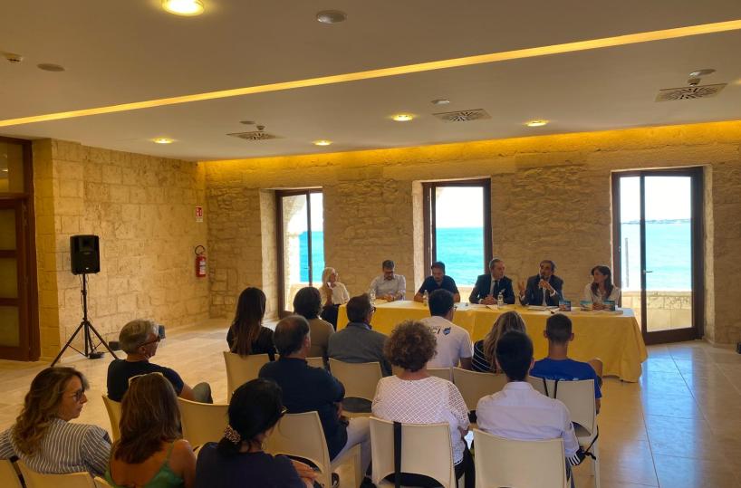 Trani, torna la «Notte delle Lanterne»: due giorni tra vino, cibo e cultura