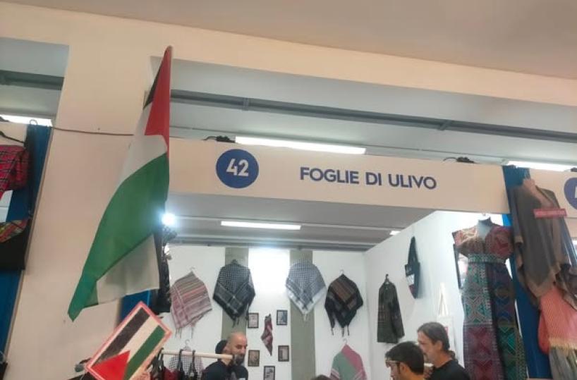 Fiera, la prima polemica: «Alla Palestina non è stato consentito di mettere il nome sullo stand»