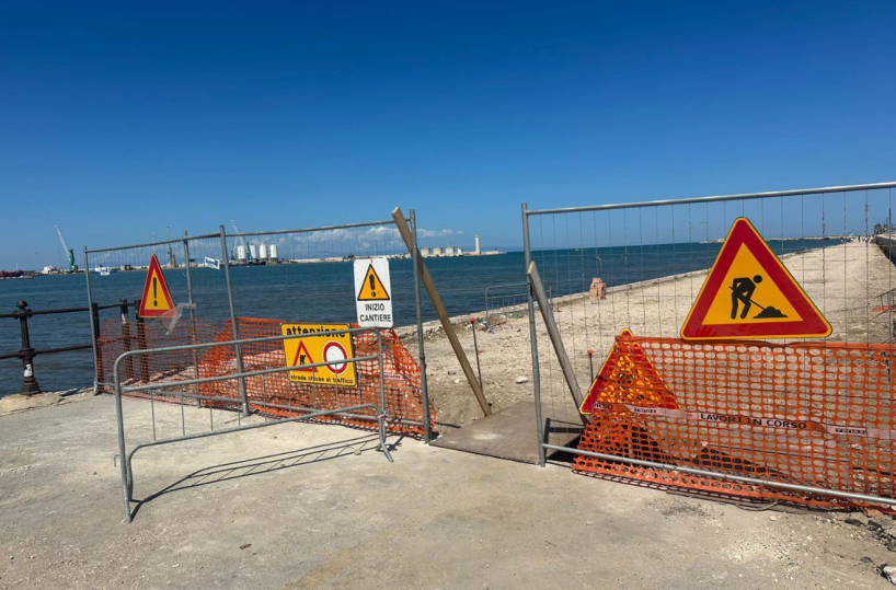 Barletta, molo di Levante off limits: un cancello contro l’illegalità