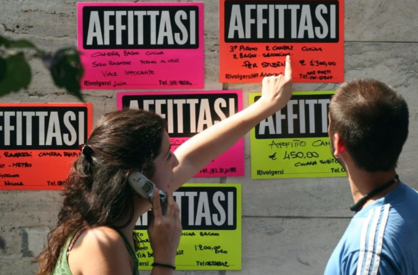 Affitti per i fuorisede, schizzano i costi: in Puglia è caccia alle stanze singole, a Bari prezzi alle stelle