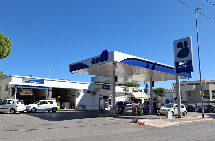 Bari, quel distributore di benzina senza certificato antincendio