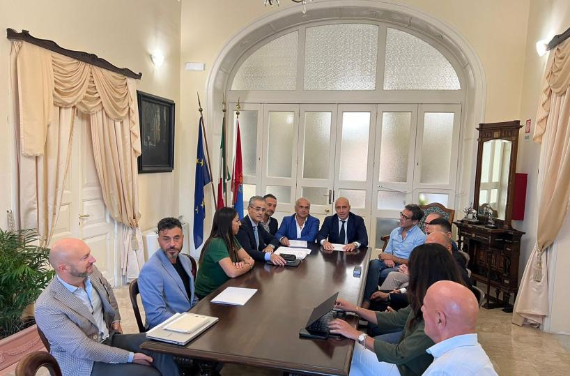 Taranto, incontro tra sindaco Bitetti e Dario Iaia: focus sui progetti CIS