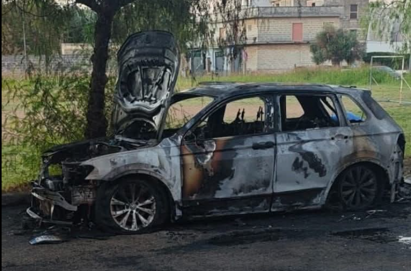 Oria, incendiata l’auto del sindaco Cosimo Ferretti: ipotesi intimidazione
