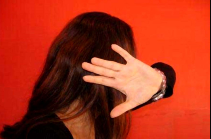 Escalation di violenza sulle donne nel Barese: minacce, pugni e gelosia, un uomo arrestato, braccialetto elettronico per un altro