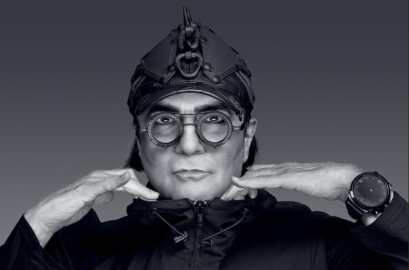 «Mi sono vestito da marionetta proprio per non esserlo»: Renato Zero festeggia i 75 anni con tour e disco nuovo