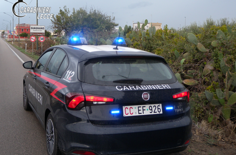 Aggredisce l’ex moglie davanti al figlio: arrestato 49enne a Guagnano