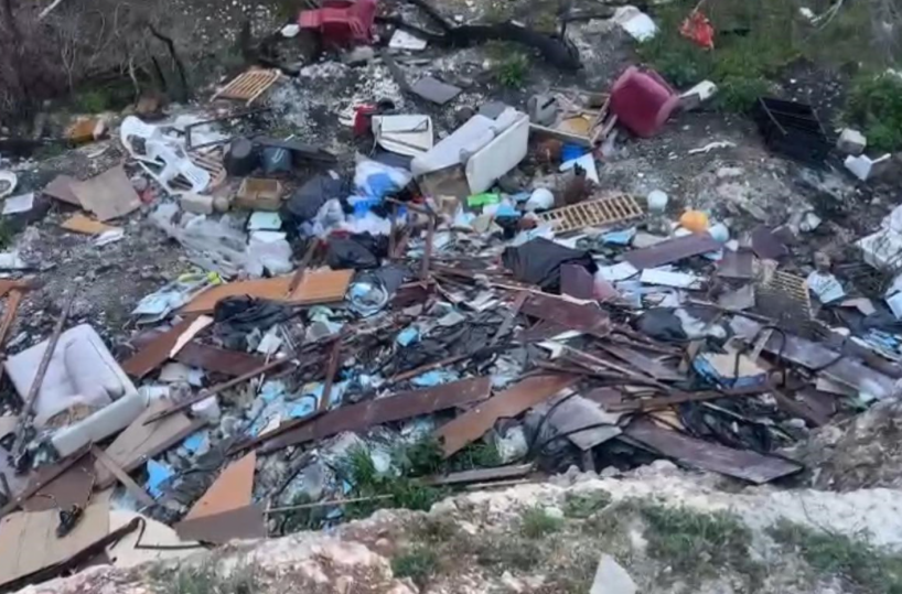 Taranto, per la mega discarica di rifiuti pericolosi a Paolo VI in due finiscono ai domiciliari