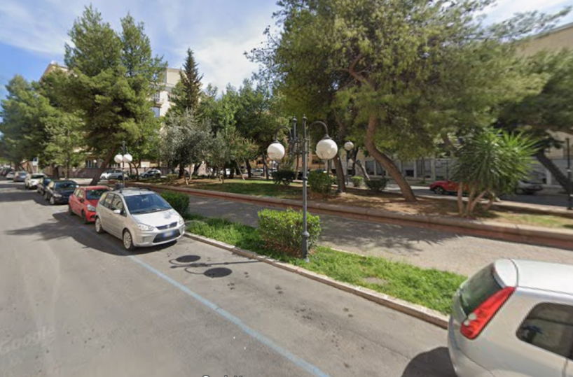 Foggia, individuato 14enne che lanciò sassi contro un bus di linea: denunciato