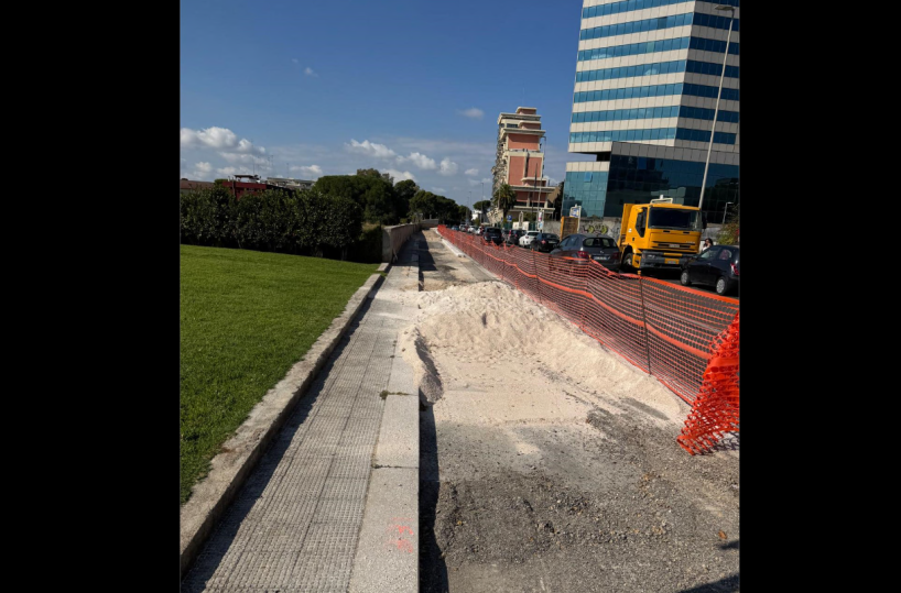Bari, le piste ciclabili tra rotatorie e polemiche: «Peggiorano traffico e parcheggi»