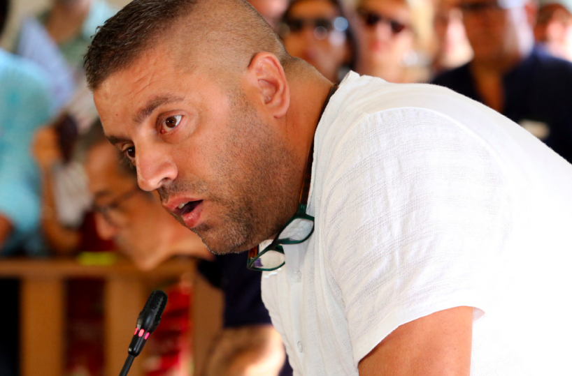 L’aula, il voto e il corteo: bufera che dura due giorni