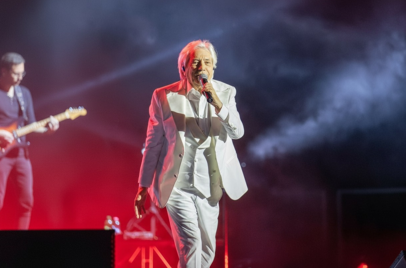 Nino D’Angelo torna a Bari con «I miei meravigliosi anni ’80… bis!»: il 5 marzo tappa al PalaFlorio