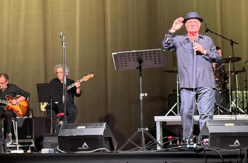 «Scatole di vetro: 50 anni di noi», Maurizio Petrelli e la sua Big Band celebrano mezzo secolo di musica e ricordi