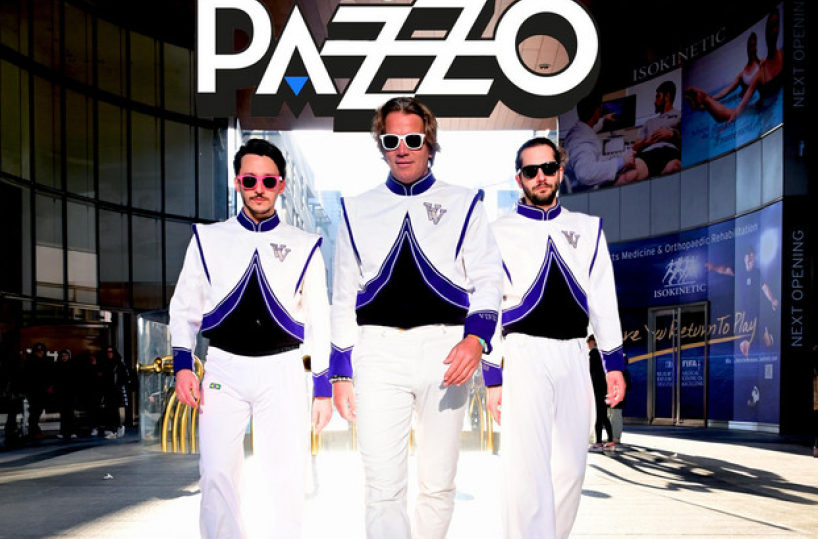 «Pazzo» come loro, i Magazzeno tra ironia, groove e verità a colpi di rock e sarcasmo