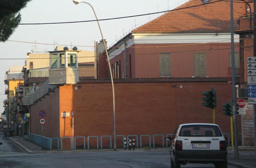 In casa con eroina e 15mila euro: arrestata 22enne incensurata a San Severo