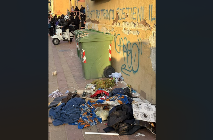 Taranto, scuola Acanfora tra i rifiuti: «Una discarica davanti agli occhi dei bambini»
