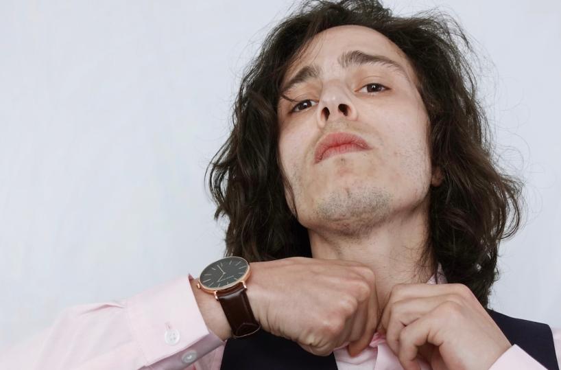 Sèmièl debutta con «Superfuxia»: un viaggio sonoro tra sperimentazione e libertà creativa