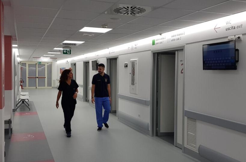 Infermieri licenziati al San Carlo di Potenza: reparti «svuotati»