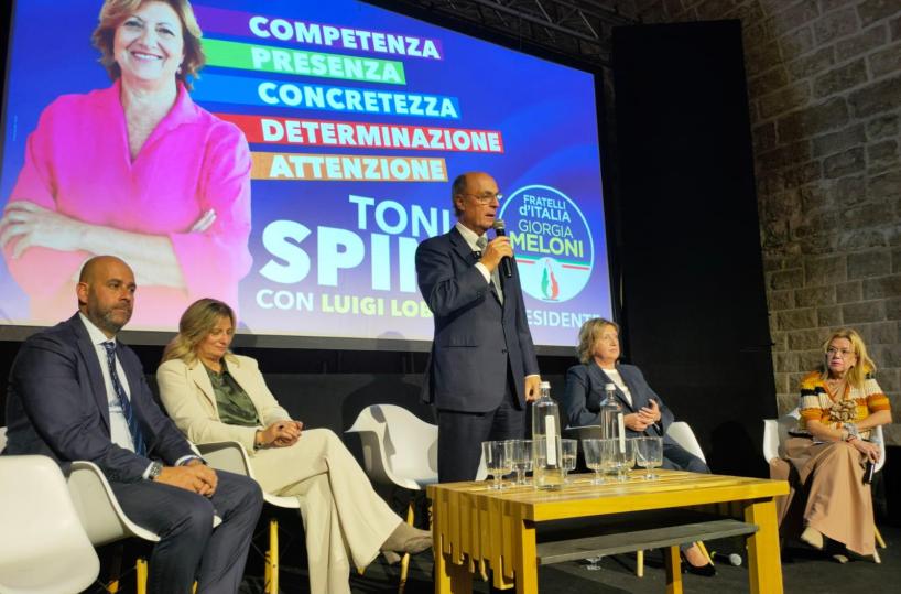 Regionali, Lobuono: «Decaro? Altro che volto nuovo. È il simbolo di un sistema che ha fallito»