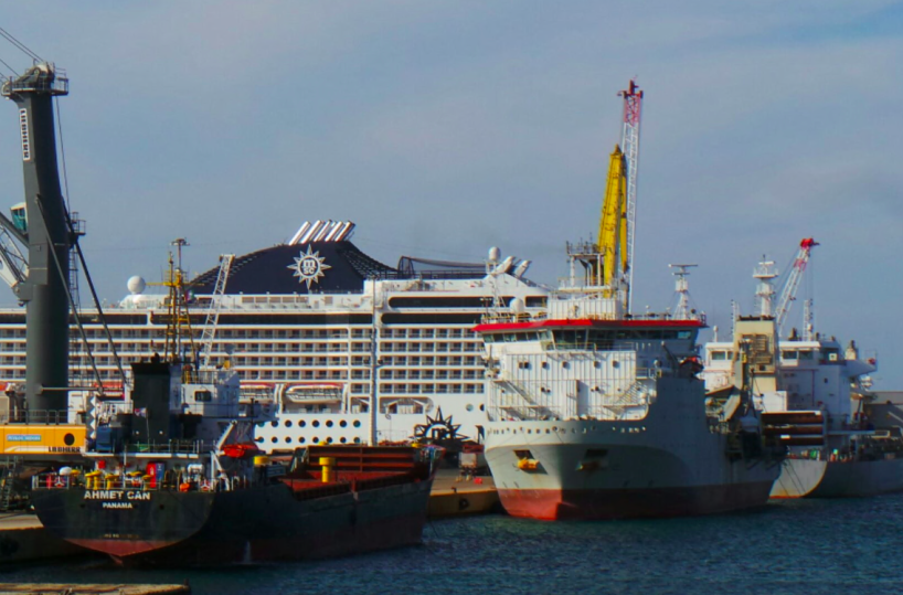 Brindisi, gli operatori portuali sono preoccupati: «Rischio marginalizzazione»