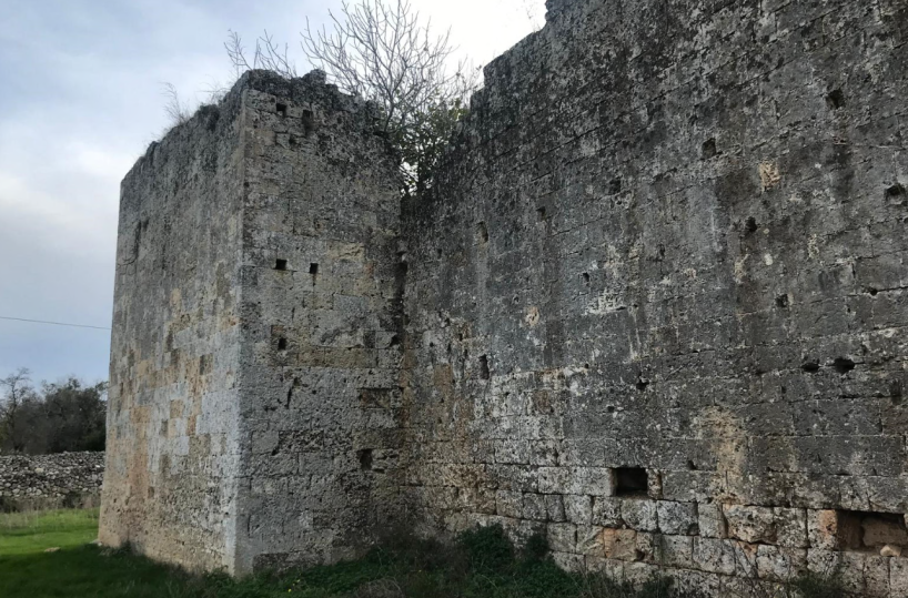 Casale di Fulciliano: storia, leggenda (e abbandono) ecco il castello che non ti aspetti FOTO