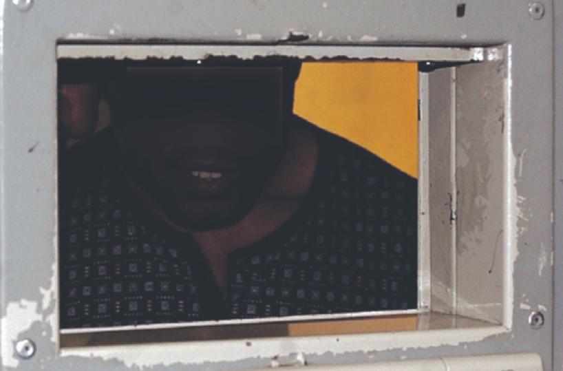 I giudici: &laquo;Degrado nel Cie di Bari, il Viminale risarcisca il Comune&raquo;