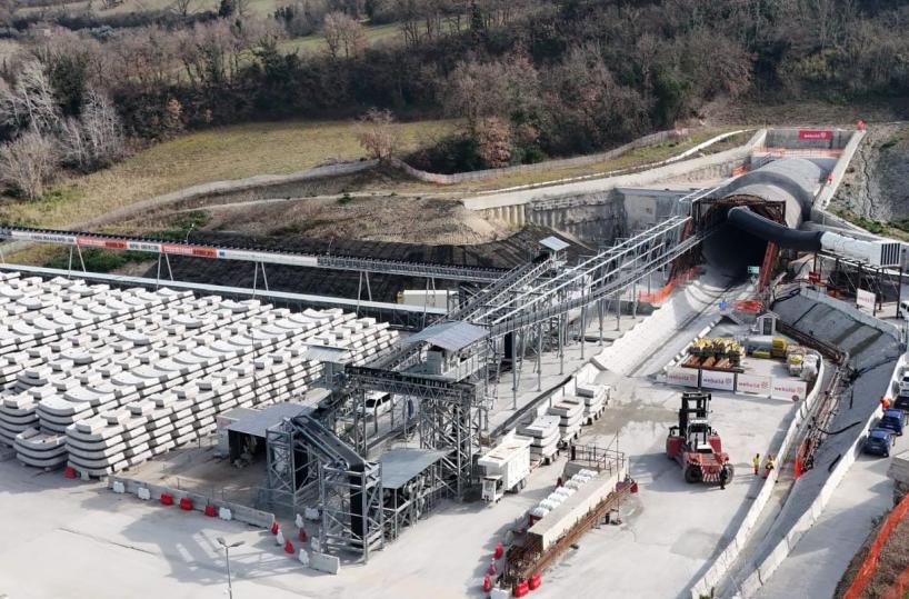 Bari-Napoli, il treno diretto torna dopo 20 anni: due collegamenti al giorno