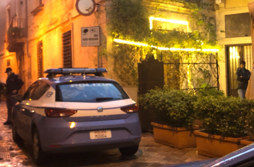 Pestaggio omofobo nel cuore della movida, due giovani leccesi condannati a quattro anni