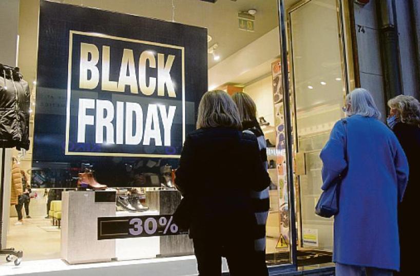 «Così il Black Friday danneggia il nostro business»: i commercianti baresi tornano sul piede di guerra
