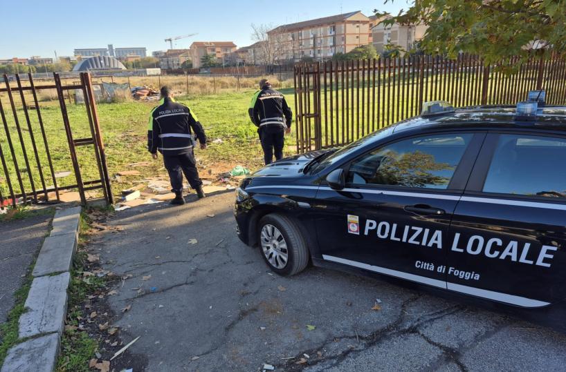 Foggia, agenti aggrediti con sassi e bombe carta al Cep: stavano perlustrando la zona del falò dell'Immacolata