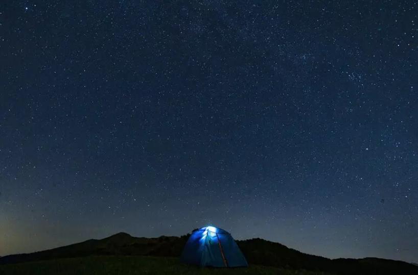 Dalle stelle gli indizi sulla quinta forza della natura: lo studio internazionale dell'Universit&agrave; di Bari