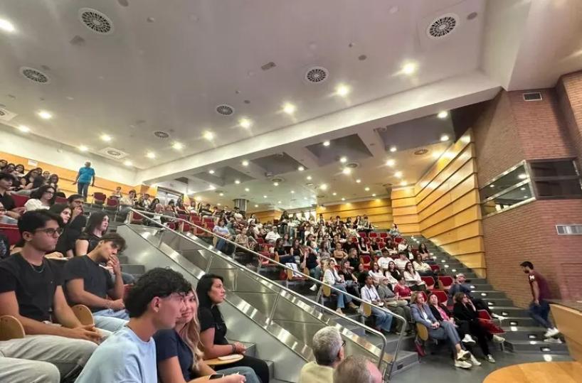 Semestre filtro Medicina, oggi il primo appello. Udu Bari: «Percorso che nuoce alla salute del sistema formativo e degli studenti»