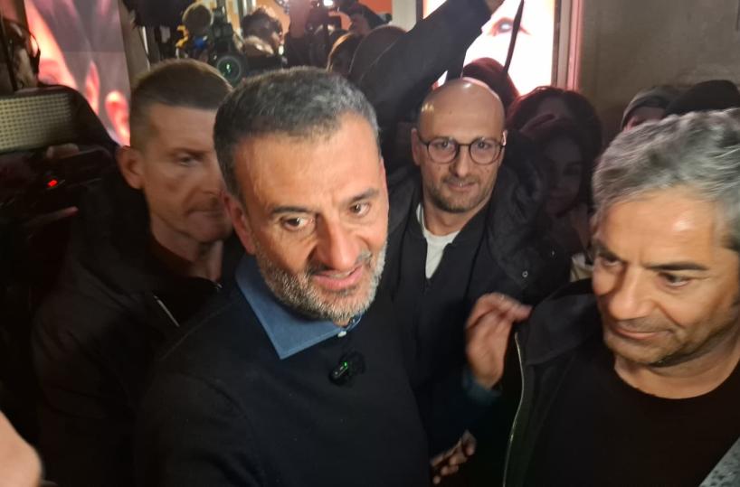 Il primo giorno di Decaro da neo-eletto alla Regione: «Ho festeggiato con una Coca Cola. La Meloni? L'ho ringraziata»