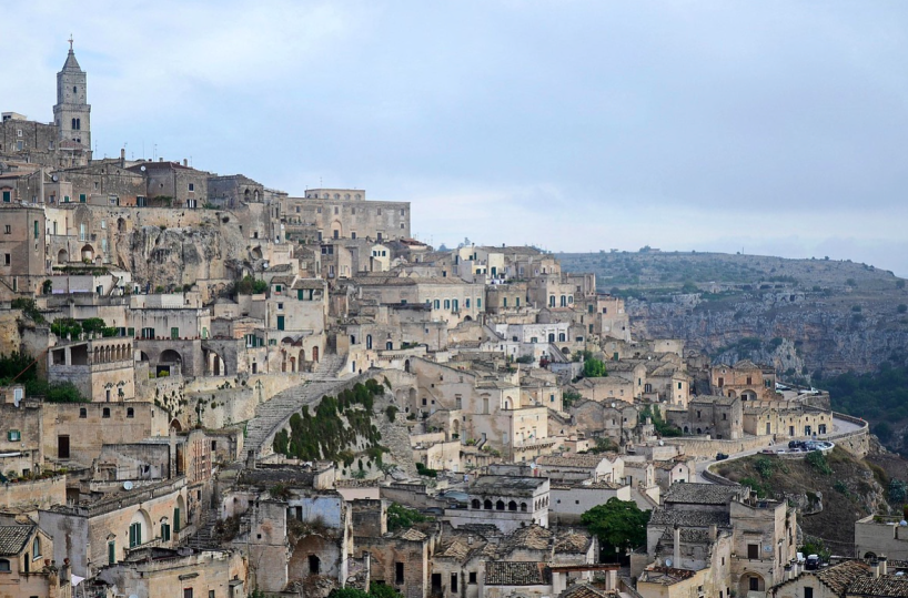 Quelle liturgie meridionali che fanno fuggire i giovani