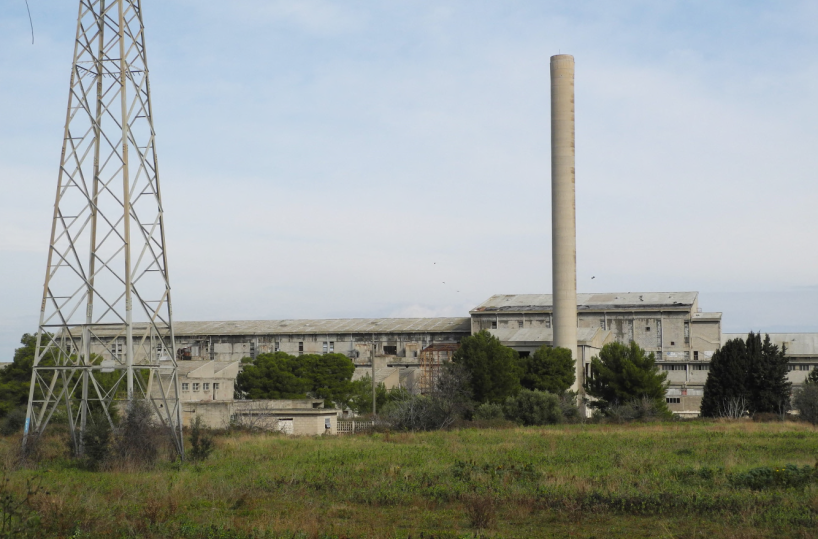 Barletta, eventi nell’ex cartiera, tra cui il concerto di Jovanotti: «Attenzione, è zona inquinata»