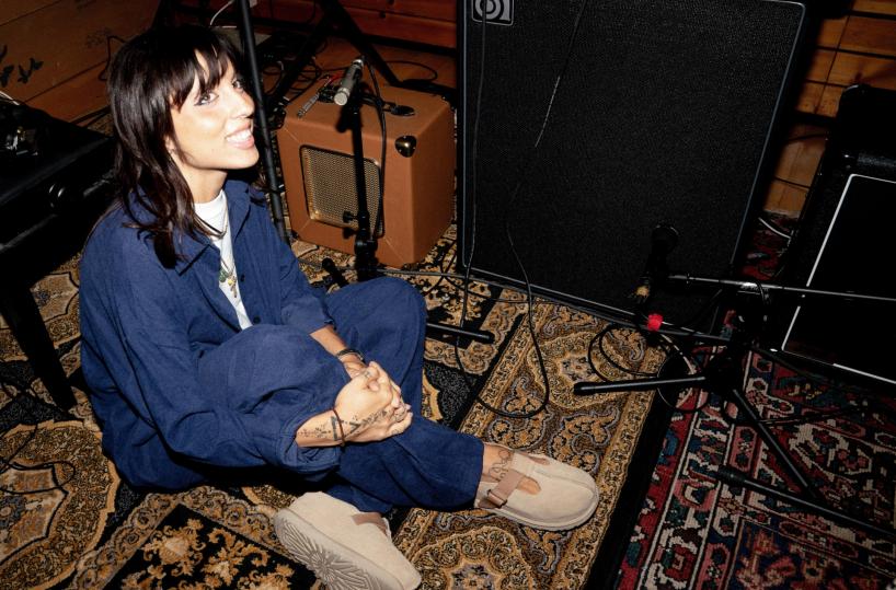 «Nina canta nei teatri»: il ritorno sul palco di Angelina Mango a marzo passa anche da Bari. E l'album «caramè» arriva in formato fisico