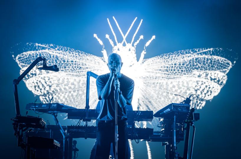 Il ritorno live del tour de I Cani segna una generazione: Niccolò Contessa a Molfetta il 6 e 7 dicembre